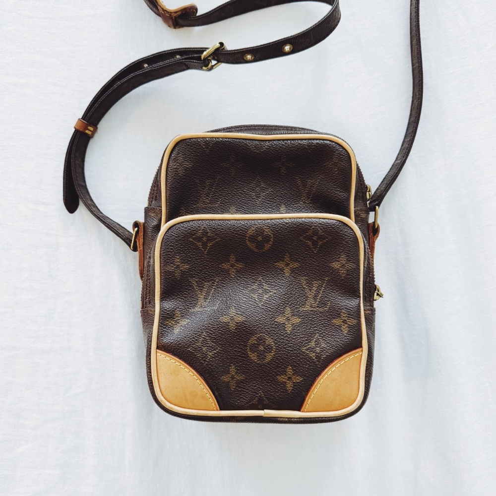 VINTAGE • 90’s Louis Vuitton Monogram Amazone crossbody bag